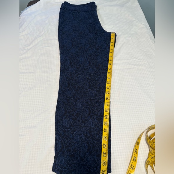 Black and blue floral pants. Size 16. - Picture 6 of 8